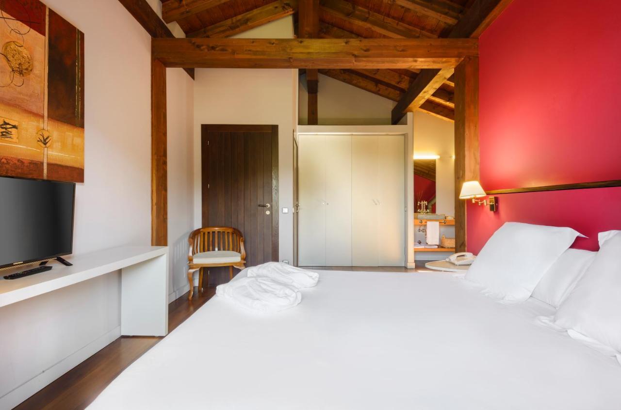 Hotel Rural Iribarnia Lantz ภายนอก รูปภาพ