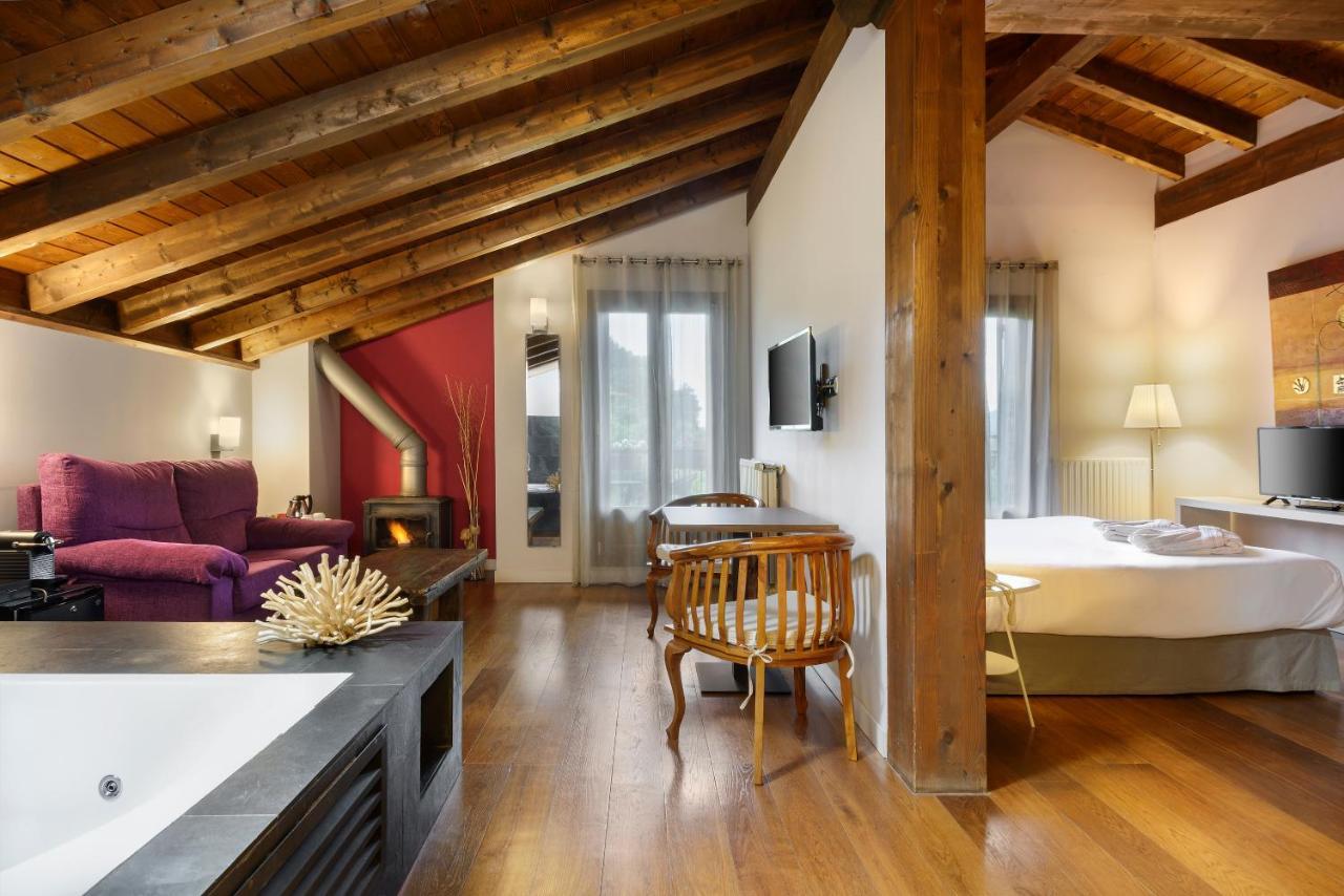 Hotel Rural Iribarnia Lantz ภายนอก รูปภาพ