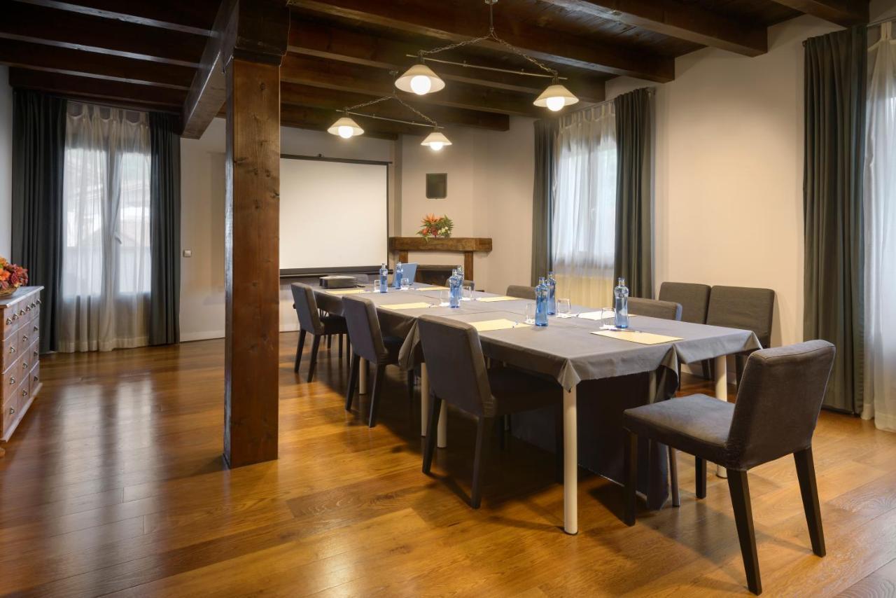 Hotel Rural Iribarnia Lantz ภายนอก รูปภาพ
