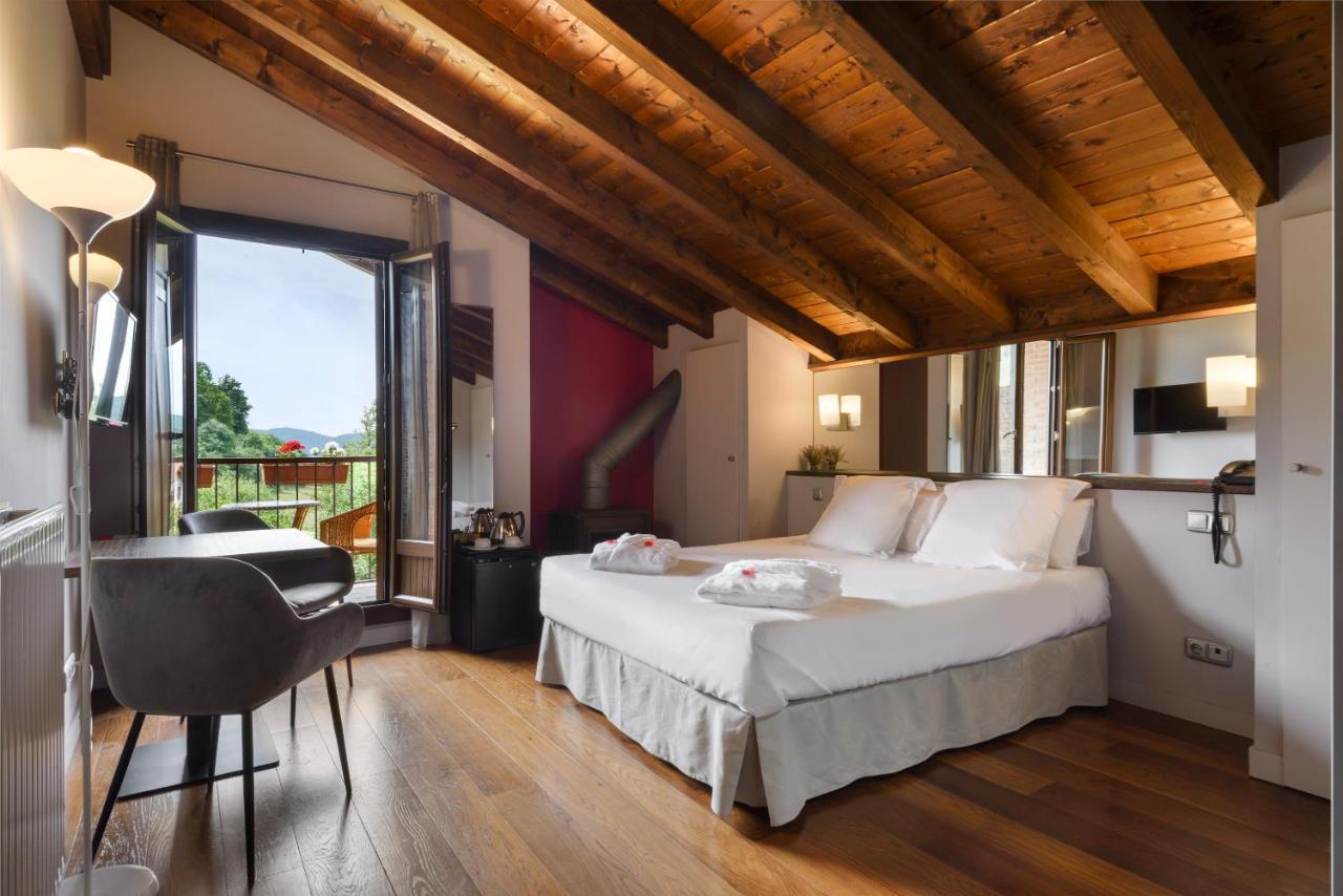 Hotel Rural Iribarnia Lantz ภายนอก รูปภาพ